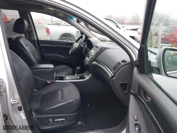 2012 Hyundai Veracruz Limited with VIN KM8NU4CC4CU190899, listed as a IAAI auction lot 41511662 with 201,617 mi miles. Bid and sale history available at carsss.com. Image 5.
