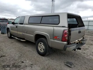 2003 Chevrolet Silverado 1500 LS with VIN 1GCEK19T13E197433, listed as a Copart auction lot 51218665 with 153,797 mi miles and Salvage Title. Bid and sale history available at carsss.com. Image 2.