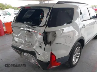 2017 Ford Explorer XLT с VIN 1FM5K7DHXHGB38068, выставлен на аукционе IAAI как лот 42720237 с пробегом 107 155 миль миль и . История ставок и продаж доступна на DreamBid. Изображение 6.