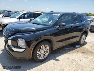 2024 Mitsubishi Outlander ES with VIN JA4J3UA8XRZ025594, listed as a Copart auction lot 58272784 with 7,901 mi miles and Salvage Title. Bid and sale history available at carsss.com. Image 1.