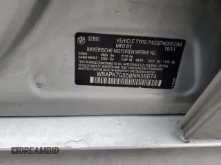 2011 BMW 3 Series 328i xDrive z VIN WBAPK7G55BNN58674, wystawiony jako Copart lot #85578814 z przebiegiem Nie podano mil oraz Szkoda całkowita • Salvage title. Historia ofert i sprzedaży dostępna na DreamBid. Obrazek 14.