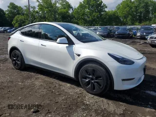 2024 Tesla Model Y Long Range с VIN 7SAYGDEE1RF201627, выставлен на аукционе Copart как лот 60631195 с пробегом 14 356 миль миль и Списание • Salvage title. История ставок и продаж доступна на DreamBid. Изображение 4.