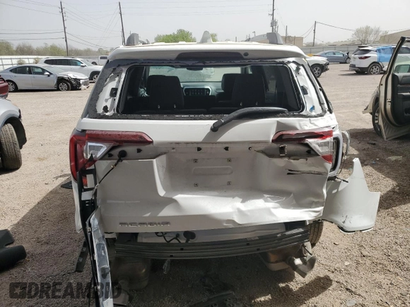 2023 GMC Acadia SLT with VIN 1GKKNML47PZ238017, listed as a Copart auction lot 49063205 with 21,782 mi miles and Clean Title. Bid and sale history available at DreamBid. Image 6.