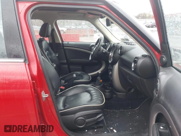 2014 MINI Countryman with VIN WMWZB3C53EWM32495, listed as a IAAI auction lot 41949096 with 161,524 mi miles and . Bid and sale history available at DreamBid. Image 5.