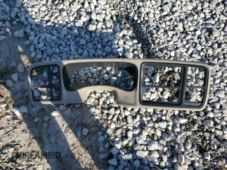 2004 Chevrolet Tahoe LS z VIN 1GNEC13Z24R174609, wystawiony jako Copart lot #52234105 z przebiegiem 182 306 mil mil oraz Szkoda całkowita • Salvage title. Historia ofert i sprzedaży dostępna na DreamBid. Obrazek 15.