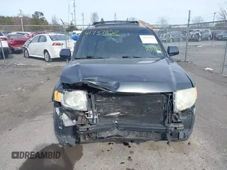 2008 Ford Escape Limited with VIN 1FMCU94108KA71185, listed as a IAAI auction lot 41737102 with 224,666 mi miles. Bid and sale history available at carsss.com. Image 13.