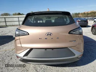 2019 Hyundai NEXO z VIN KM8J74A6XKU002131, wystawiony jako Copart lot #50692125 z przebiegiem 13 690 mil mil oraz Czysty tytuł • Clean title. Historia ofert i sprzedaży dostępna na DreamBid. Obrazek 6.