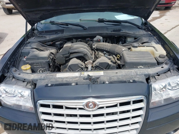 2009 Chrysler 300 LX with VIN 2C3KA43D19H536142, listed as a IAAI auction lot 42025538 with 1 mi miles. Bid and sale history available at carsss.com. Image 10.