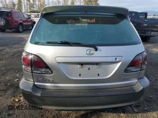 2002 Lexus RX 300 with VIN JTJHF10U520273705, listed as a Copart auction lot 74113804 with 227,675 mi miles and Clean Title. Bid and sale history available at carsss.com. Image 6.