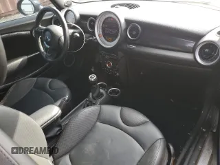 2013 MINI Hardtop S with VIN WMWSV3C54DT478670, listed as a Copart auction lot 52710445 with 58,974 mi miles and Salvage title. Bid and sale history available at DreamBid. Image 8.