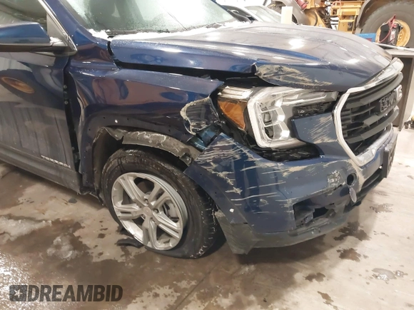 2023 GMC Terrain SLE with VIN 3GKALTEG4PL175792, listed as a IAAI auction lot 41322070 with 15,676 mi miles. Bid and sale history available at carsss.com. Image 6.