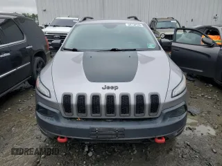 2018 Jeep Cherokee Trailhawk Leather Plus z VIN 1C4PJMBX1JD512857, wystawiony jako Copart lot #58730535 z przebiegiem 104 252 mil mil oraz Tytuł czysty. Historia ofert i sprzedaży dostępna na DreamBid. Obrazek 5.