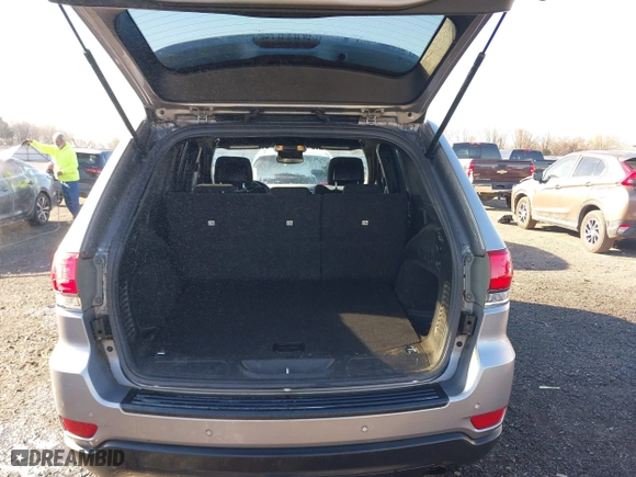 2017 Jeep Grand Cherokee Laredo with VIN 1C4RJEAG3HC890386, listed as a IAAI auction lot 41790836 with 67,166 mi miles. Bid and sale history available at carsss.com. Image 17.