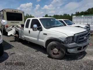 2006 Ford F-250 XL with VIN 1FTSX20576EC87733, listed as a Copart auction lot 62748595 with 285,236 mi miles and Salvage title. Bid and sale history available at DreamBid. Image 4.