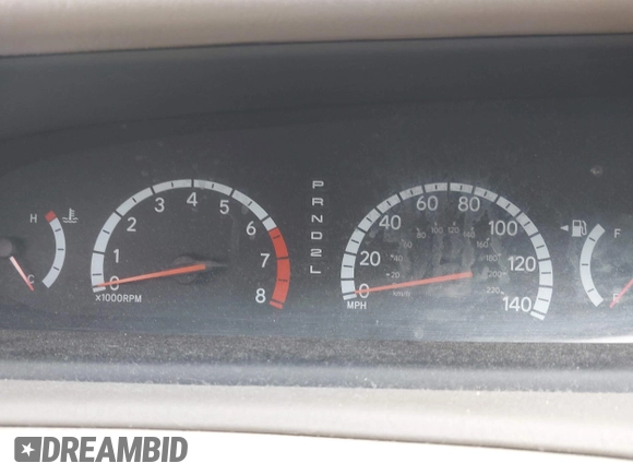 2002 Toyota Avalon XL with VIN 4T1BF28B72U206657, listed as a IAAI auction lot 42081198 with 1 mi miles. Bid and sale history available at carsss.com. Image 7.