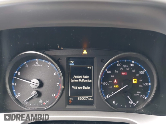 2018 Toyota RAV4 LE with VIN JTMBFREV8JJ220630, listed as a IAAI auction lot 42001795 with 86,027 mi miles. Bid and sale history available at carsss.com. Image 7.