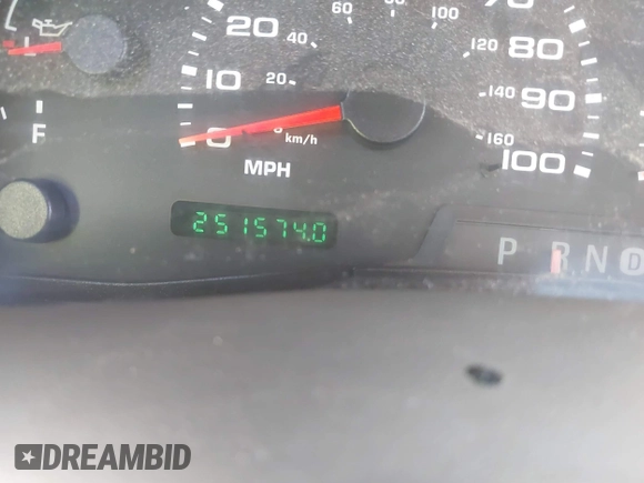 2003 Ford F-250 XL z VIN 1FTNW21LX3EC64584, wystawiony jako IAAI lot #42789502 z przebiegiem 251 574 mil mil oraz . Historia ofert i sprzedaży dostępna na DreamBid. Obrazek 15.
