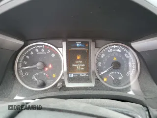 2022 Toyota Tacoma SR5 z VIN 3TMAZ5CN0NM179840, wystawiony jako Copart lot #59215265 z przebiegiem 59 406 mil mil oraz Szkoda całkowita • Salvage title. Historia ofert i sprzedaży dostępna na DreamBid. Obrazek 9.