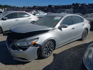 2018 Nissan Altima SR with VIN 1N4AL3AP4JC205173, listed as a IAAI auction lot 40567623 with 110,262 mi miles and . Bid and sale history available at DreamBid. Image 17.