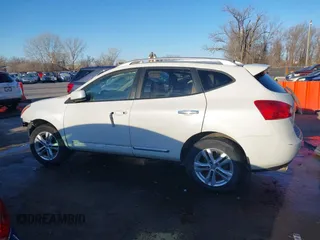 2013 Nissan Rogue SL with VIN JN8AS5MVXDW618984, listed as a IAAI auction lot 41793123 with 182,157 mi miles and . Bid and sale history available at DreamBid. Image 15.