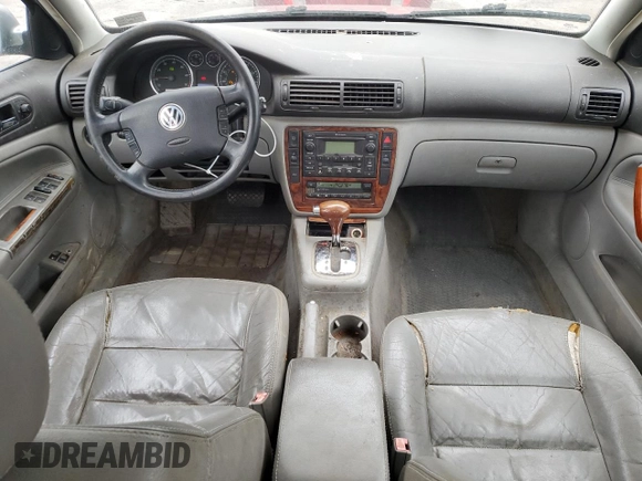 2003 Volkswagen Passat GLX z VIN WVWRH63B53P198926, wystawiony jako Copart lot #46875345 z przebiegiem 185 075 mil mil oraz Szkoda całkowita • Salvage title. Historia ofert i sprzedaży dostępna na DreamBid. Obrazek 8.