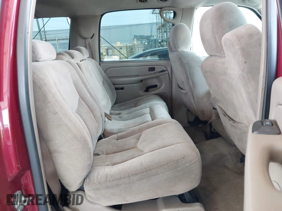 2004 Chevrolet Suburban LT with VIN 3GNEC16T24G299603, listed as a IAAI auction lot 42539177 with 270,744 mi miles and . Bid and sale history available at DreamBid. Image 8.
