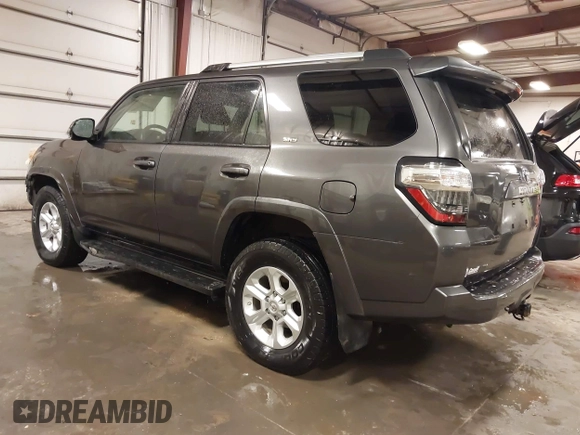 2019 Toyota 4Runner SR5 with VIN JTEBU5JR7K5672873, listed as a IAAI auction lot 41932510 with 122,894 mi miles and . Bid and sale history available at DreamBid. Image 3.