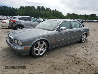2005 Jaguar XJ Vanden Plas with VIN SAJWA82C25SG44967, listed as a Copart auction lot 62807705 with 33,020 mi miles and Clean title. Bid and sale history available at DreamBid. Image 1.