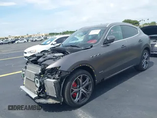 2021 Maserati Levante S with VIN ZN661YULXMX372645, listed as a IAAI auction lot 42245612 with 22,162 mi miles and . Bid and sale history available at DreamBid. Image 16.