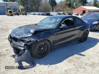 2020 BMW M2 Competition z VIN WBS2U7C0XL7E24083, wystawiony jako Copart lot #52687904 z przebiegiem Nie podano mil oraz Szkoda całkowita • Salvage title. Historia ofert i sprzedaży dostępna na DreamBid. Obrazek 1.
