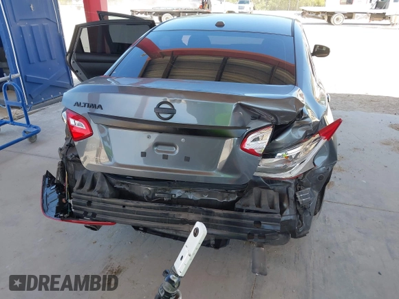 2016 Nissan Altima S with VIN 1N4AL3AP7GC294942, listed as a IAAI auction lot 42072679 with 125,371 mi miles and . Bid and sale history available at DreamBid. Image 6.