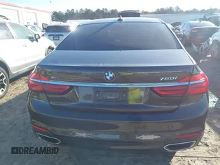 2017 BMW 7 Series ALPINA B7 xDrive with VIN WBA7F2C52HG422187, listed as a IAAI auction lot 41319169 with 114,883 mi miles. Bid and sale history available at carsss.com. Image 16.