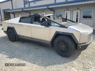 2024 Tesla Cybertruck с VIN 7G2CEHED5RA004045, выставлен на аукционе Copart как лот 48466055 с пробегом 6 580 миль миль и Списание • Salvage title. История ставок и продаж доступна на DreamBid. Изображение 4.
