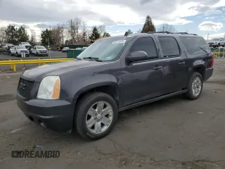 2010 GMC Yukon XL z VIN 1GKUKKE39AR114462, wystawiony jako Copart lot #50172975 z przebiegiem 267 783 mil mil oraz Szkody całkowita. Historia ofert i sprzedaży dostępna na DreamBid. Obrazek 1.