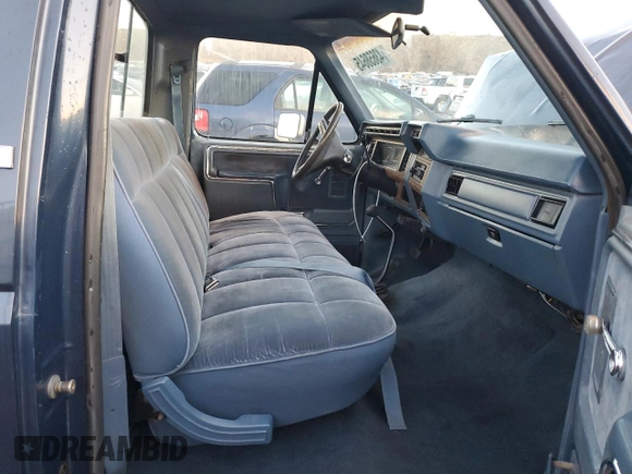 1986 Ford F-150 with VIN 1FTEF14N2GPA89930, listed as a Copart auction lot 43658645 with 87,219 mi miles and Clean Title. Bid and sale history available at carsss.com. Image 10.