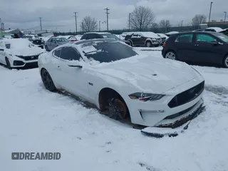 2019 Ford Mustang GT with VIN 1FA6P8CFXK5195668, listed as a IAAI auction lot 41247123 with 83,514 mi miles. Bid and sale history available at carsss.com. Image 1.