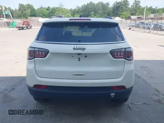 2020 Jeep Compass Latitude with VIN 3C4NJDBB4LT127947, listed as a IAAI auction lot 41968169 with 18,753 mi miles and . Bid and sale history available at DreamBid. Image 15.