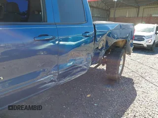 2015 Chevrolet Silverado 1500 LT with VIN 1GCRCREC1FZ308160, listed as a IAAI auction lot 41650625 with 174,936 mi miles. Bid and sale history available at carsss.com. Image 6.