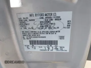 2005 Ford F-150 STX с VIN 1FTRX14W85FB40602, выставлен на аукционе IAAI как лот 42659636 с пробегом 164 431 миль миль и . История ставок и продаж доступна на DreamBid. Изображение 9.