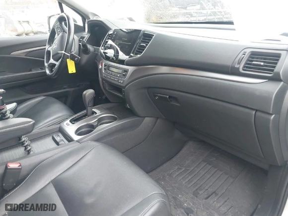 2019 Honda Pilot EX-L with VIN 5FNYF5H56KB013046, listed as a IAAI auction lot 41620961 with 103,886 mi miles. Bid and sale history available at carsss.com. Image 5.