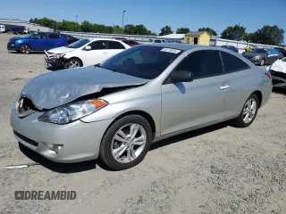 2005 Toyota Solara SE z VIN 4T1CA38PX5U055659, wystawiony jako Copart lot #58179355 z przebiegiem 243 621 mil mil oraz Szkoda całkowita • Salvage title. Historia ofert i sprzedaży dostępna na DreamBid. Obrazek 1.