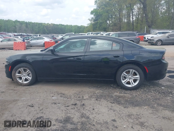 2023 Dodge Charger SXT z VIN 2C3CDXBG8PH607746, wystawiony jako IAAI lot #41856107 z przebiegiem 42 519 mil mil oraz . Historia ofert i sprzedaży dostępna na DreamBid. Obrazek 14.