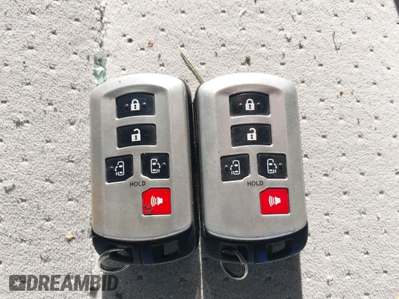 2020 Toyota Sienna LE с VIN 5TDJZ3DCXLS250685, выставлен на аукционе IAAI как лот 40939578 с пробегом 120 763 миль миль и . История ставок и продаж доступна на DreamBid. Изображение 11.