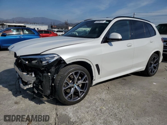 2022 BMW X5 sDrive40i with VIN 5UXCR4C0XN9N25946, listed as a Copart auction lot 45899015 with 34,286 mi miles and Salvage Title. Bid and sale history available at carsss.com. Image 1.