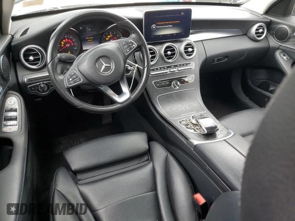 2016 Mercedes-Benz C 300 z VIN WDDWF4JBXGR138415, wystawiony jako Copart lot #58487715 z przebiegiem 110 802 mil mil oraz Szkoda całkowita • Salvage title. Historia ofert i sprzedaży dostępna na DreamBid. Obrazek 8.