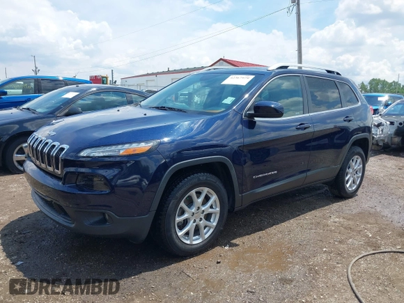 2016 Jeep Cherokee Latitude z VIN 1C4PJMCB1GW236468, wystawiony jako IAAI lot #42367979 z przebiegiem 72 301 mil mil oraz . Historia ofert i sprzedaży dostępna na DreamBid. Obrazek 17.