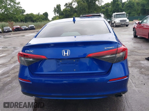 2022 Honda Civic Sport with VIN 2HGFE2F56NH535574, listed as a IAAI auction lot 40068308 with 82,662 mi miles. Bid and sale history available at carsss.com. Image 16.