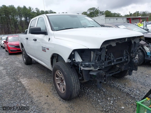 2018 Ram 2500 Tradesman with VIN 3C6UR4CJ5JG313018, listed as a IAAI auction lot 41757482 with 189,507 mi miles. Bid and sale history available at carsss.com. Image 1.