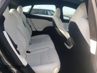 2023 Tesla Model S Plaid с VIN 5YJSA1E67PF528820, выставлен на аукционе Copart как лот 83111464 с пробегом 17 858 миль миль и Списание • Salvage title. История ставок и продаж доступна на DreamBid. Изображение 10.