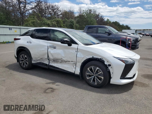 2023 Lexus RZ 450e Premium z VIN JTJAAAAB1PA005944, wystawiony jako Copart lot #59997874 z przebiegiem 7 267 mil mil oraz Szkoda całkowita • Salvage title. Historia ofert i sprzedaży dostępna na DreamBid. Obrazek 4.